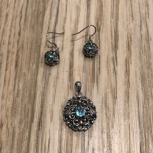 Earrings & Necklace Pendant